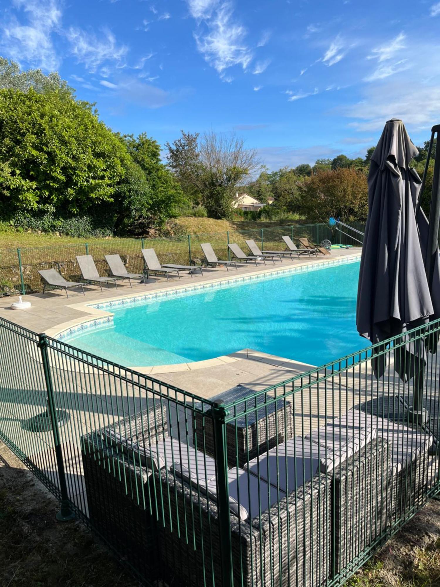 Vila La Riviere Esperance Veyrignac Exteriér fotografie
